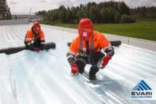 KILEAURUTÕKKE TEIPIMINE Kileaurutõkke teipimine lamekatuse ehitamisel