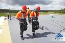 PVC KATTEMATERJALI PINGUTAMINE PVC kattematerjali pingutamine lamekatuste ehitamisel