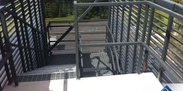 Käigutrepid Tartu Observatooriumi kosmosetehnoloogia laborikompleks Tartumaal