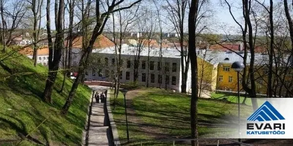 Valge graniitkillustikuga katus