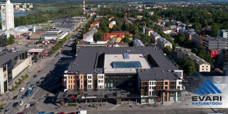 Lamekatuse ehitus Tartu südalinnas objektil Kvartal