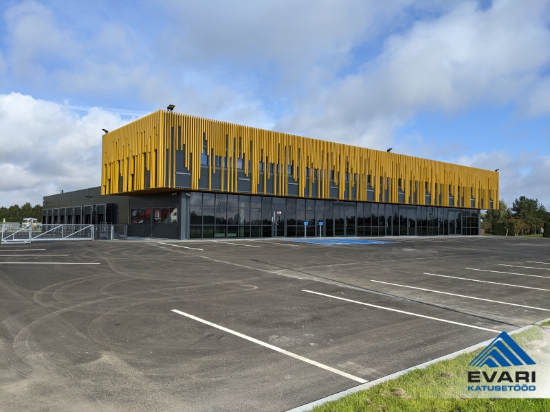 UPS Kuller Tartu, EKLT OÜ katuse ehitus