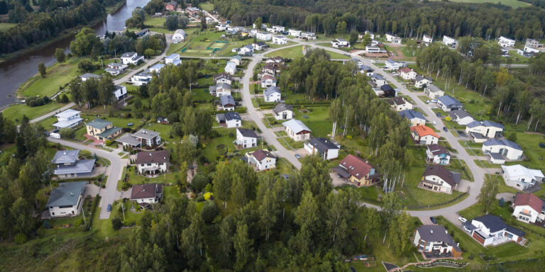 Eramu lamekatuse ehitus Tartus Kapteni 14