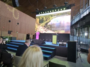 Kaja Pae Kliimaministeeriumi ehituse ja elukeskkonna osakonna juhataja. Ehituskonverents Ehitus 2025+ Tallinna Sadama Kruiisiterminalis toimus 02.12.2025