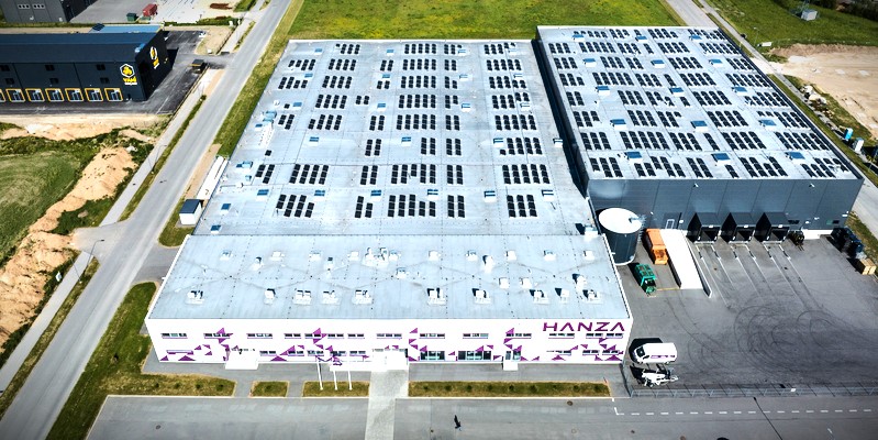 Erinevad seadmed lamekatusel