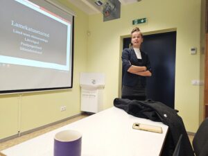 Lamekatusetarindi labiviigud ja solmlahendused 800600 20251023 120138 1 - OÜ Evari Ehitus