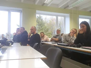 LAMEKATUSETARINDI LÄBIVIIGUD JA SÕLMLAHENDUSED Lamekatusetarindi labiviigud ja solmlahendused 800600 20251023 130700 1 - OÜ Evari Ehitus