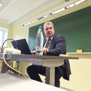 Lamekatusetarindi labiviigud ja solmlahendused 800600 20251023 130715 1 - OÜ Evari Ehitus