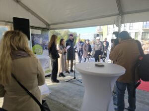 Linnupargi arenduse viimase maja nurgakivi 800600 20251003 141410 1 - OÜ Evari Ehitus