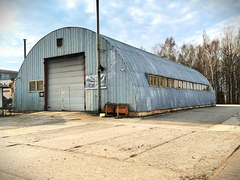 OLEMASOLEV RENOVEERIMATA KAARHALL Olemasolev renoveerimata kaarhall