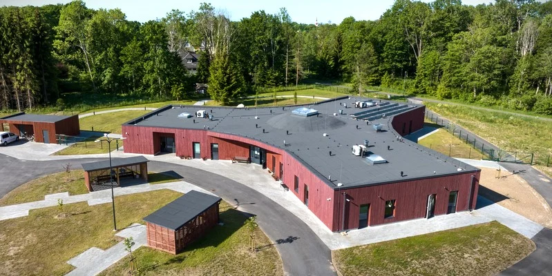 LP: SEADMETE KINNITAMINE LAMEKATUSELE Seadmete kinnitamine lamekatusele