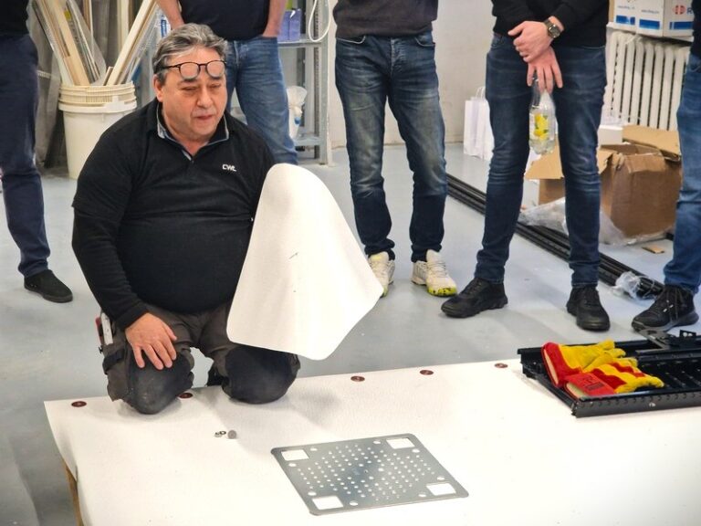 Plastrullmaterjalist katusekate. CW Lundberg AB kukkumiskaitselahendused koolitus