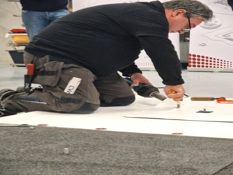 Keevitamine kuumaõhu puhuriga. CW Lundberg AB kukkumiskaitselahendused koolitus.