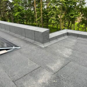 Lamekatuse parapett.