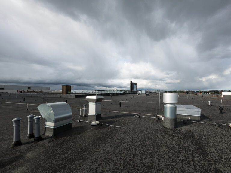 ERINEVAD LAMEKATUSE LÄBIVIIGUD. Lamekatuse läbiviigud.