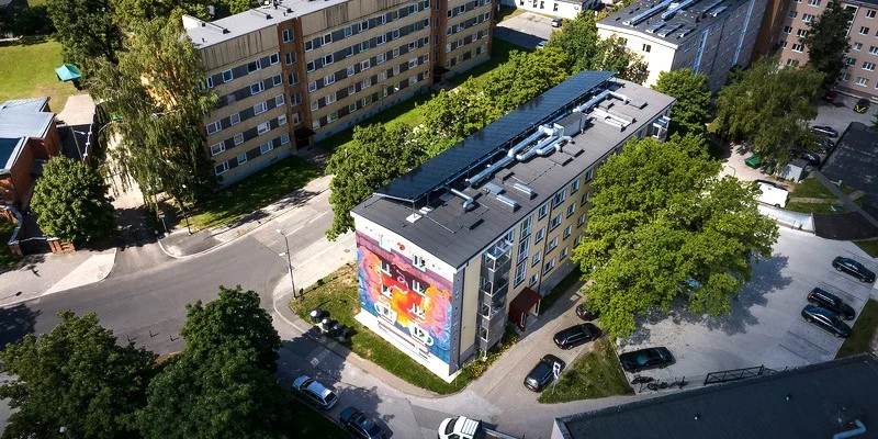 OÜ Evari Ehitus
Õhtuleht: 7-sammuline juhend
Korralikult tehtud katus tagab majale aastakümneteks soojapidavuse ja veekindluse   Artikli pealkiri: Kortermaja ka