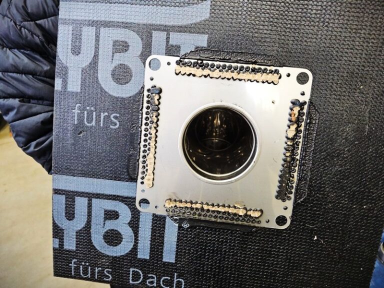 Erinevad lamekatuse tooted.