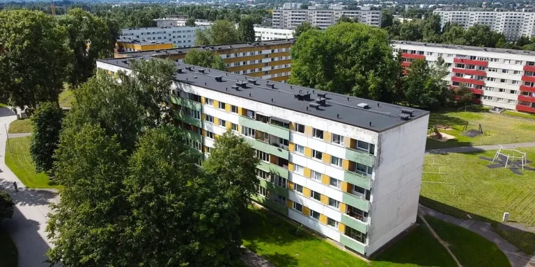 Korterelamu katuse renoveerimine Tartus Anne 87 Annelinnas