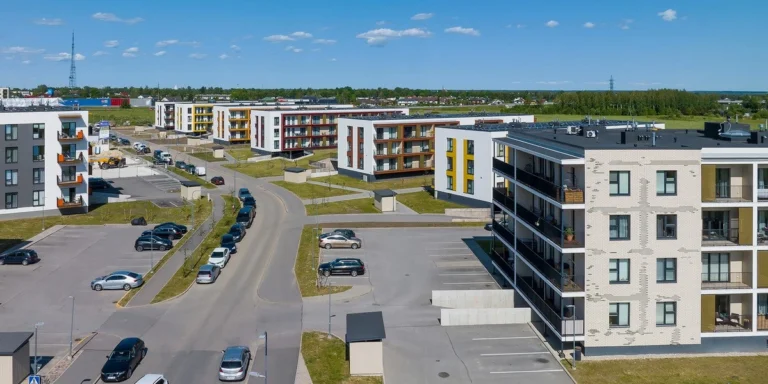 Kortermaja katusetööd Tartus Kvartsi 16 Ränilinna linnaosas