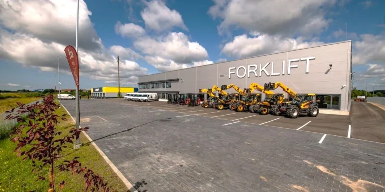 Forklift OÜ ärihoone katusetööd Harjumaal Aaviku külas Kesk tee 34