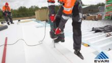 Soojustusest vahetükkide lõikamine Soojustusest vahetükkide lõikamine