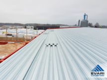 Katuse kandev profiilplekk tootmishoone katusetööd